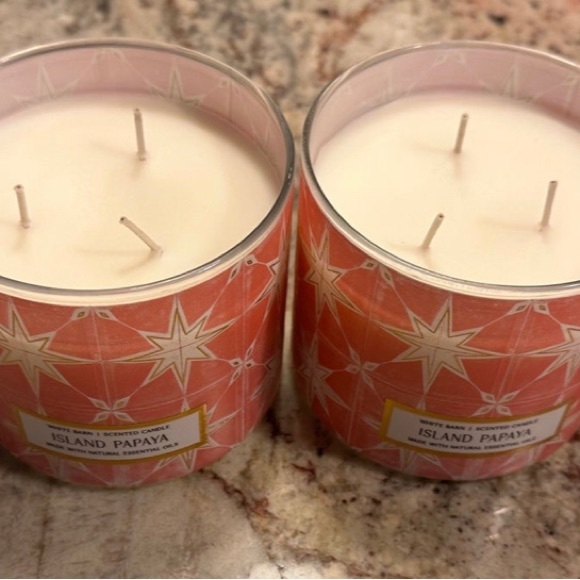 (ONE) B&BW/White Barn candle- 1x ISLAND PAPAYA 3 wick candle NEW! - Picture 2 of 2